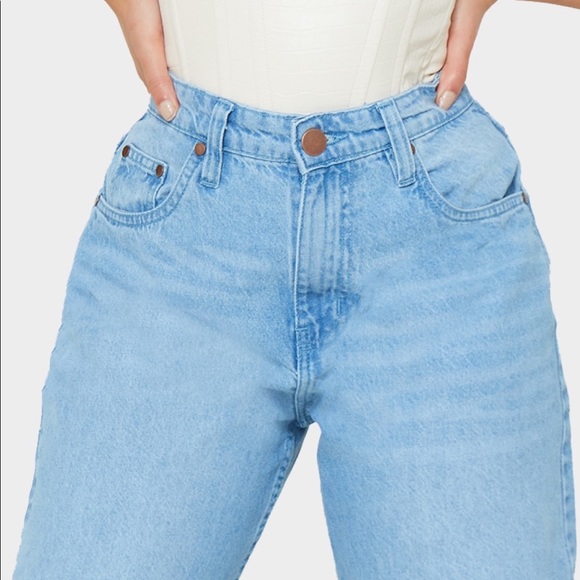 Light wash wide leg jean - petite (model is 5 ft 3”) - Picture 2 of 5